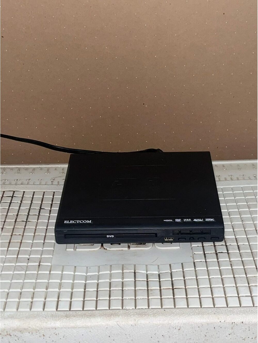 ELECTCOM Portable DVD Player